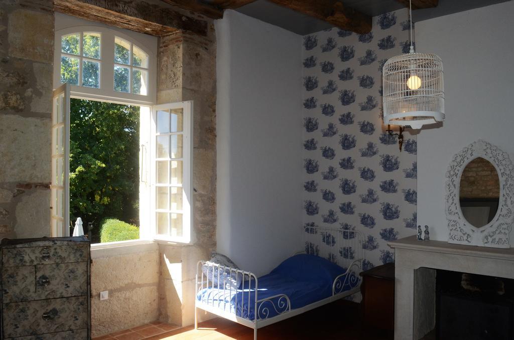 Le Gobelin - La Maisou Serignac  Экстерьер фото